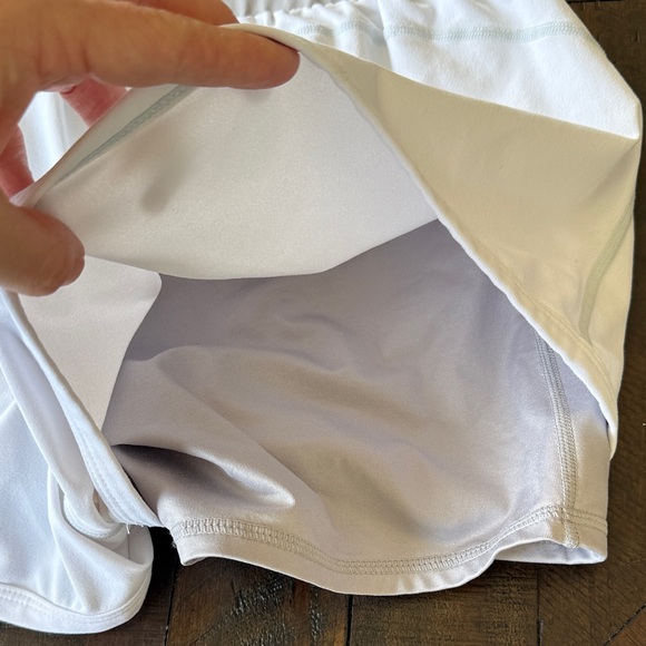 Fabletics Shorts - Picture 6 of 7